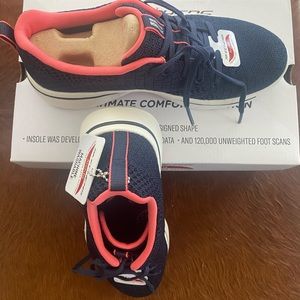 Skechers Go Walk Arch Fit